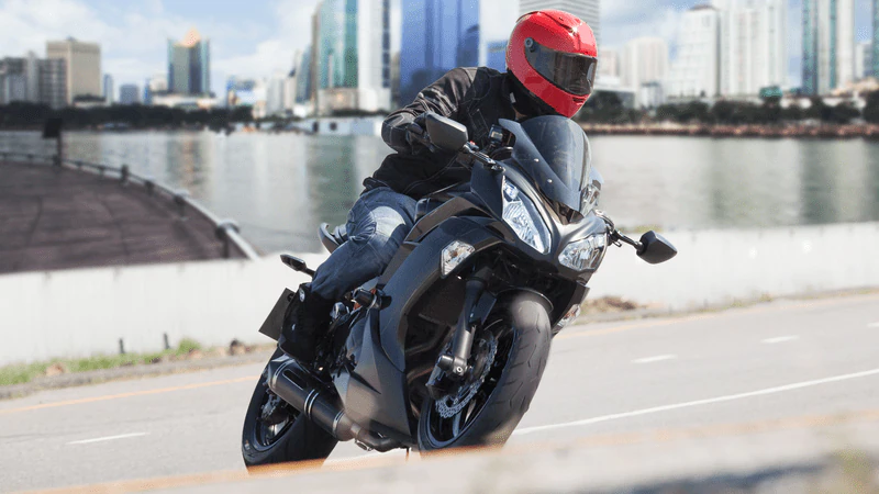 Транспортные средства на 2 и 3 колеса Транспортные средства на 2 и 3 колеса